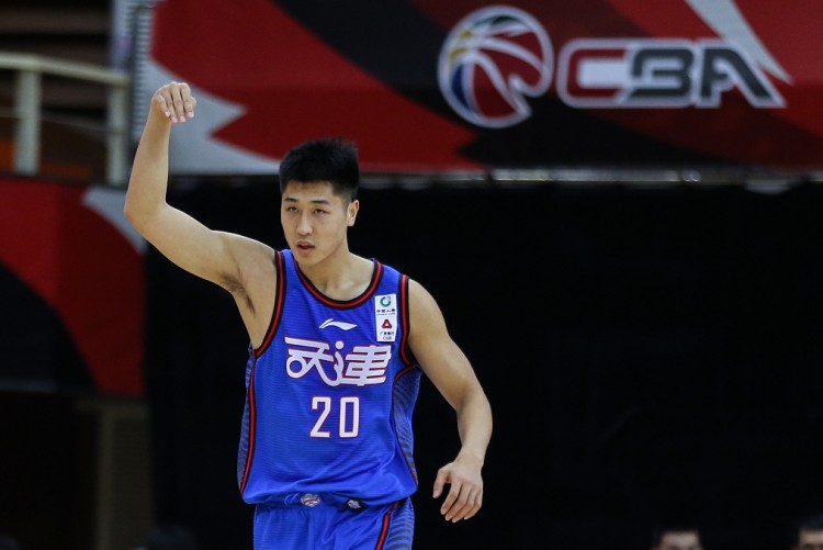 石油杯apex官网-3年常规合同！天津男篮官方：何思雨正式回归球队